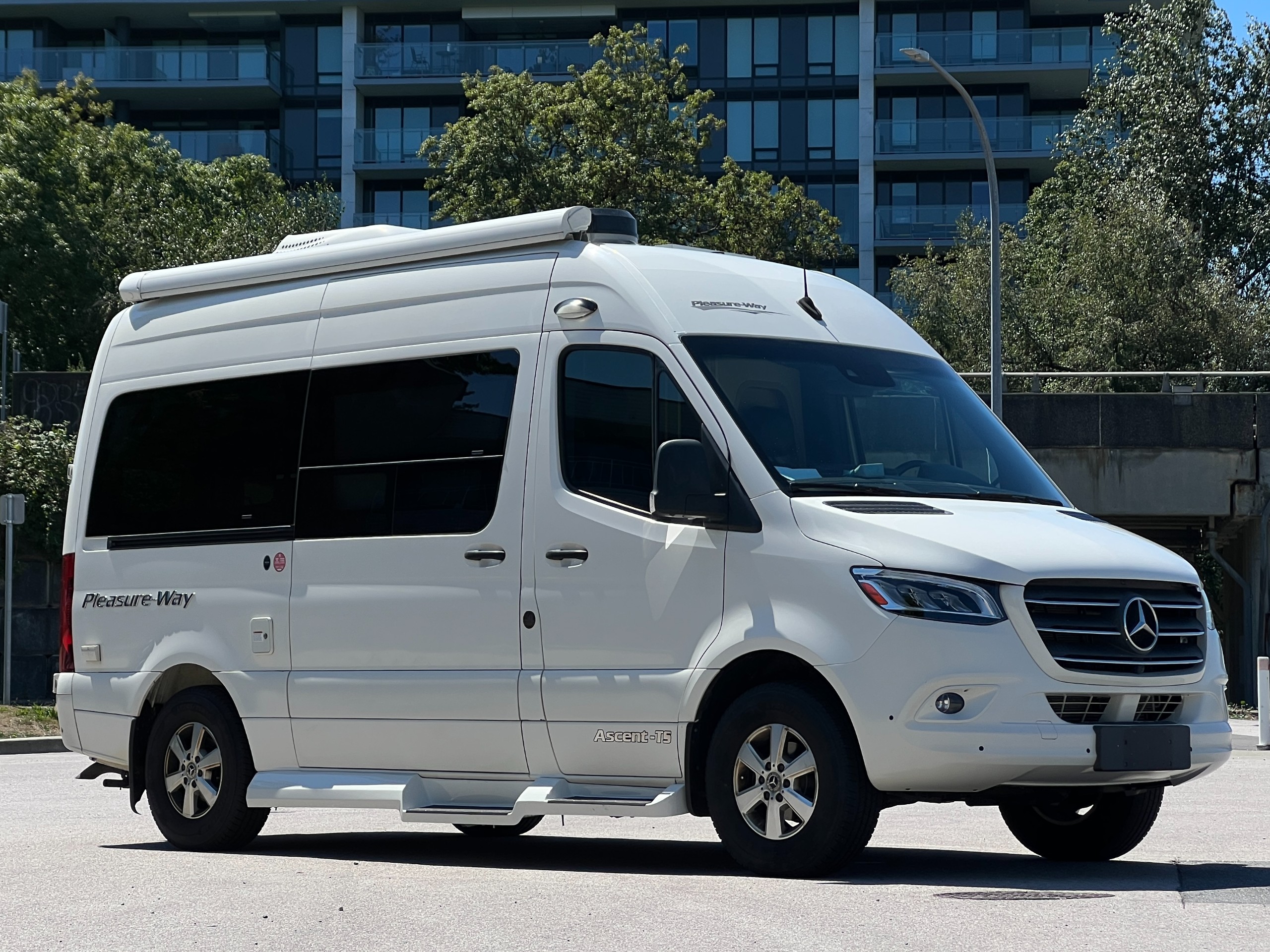 2019 Mercedes-Benz Pleasure-way Sprinter 2500 | ascent ts | Diesel|No accident - Image 2